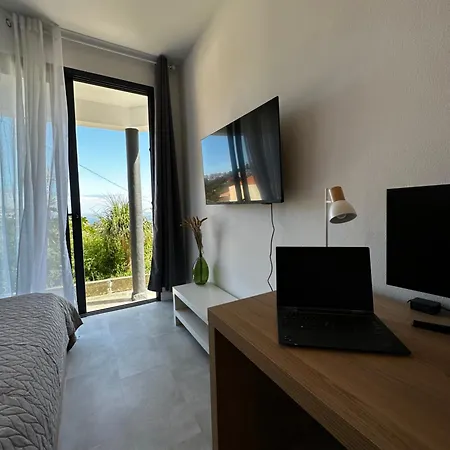 Coliving شقة فونشال