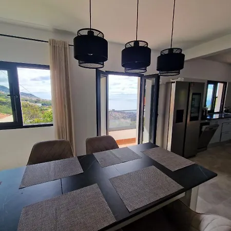 Coliving شقة فونشال