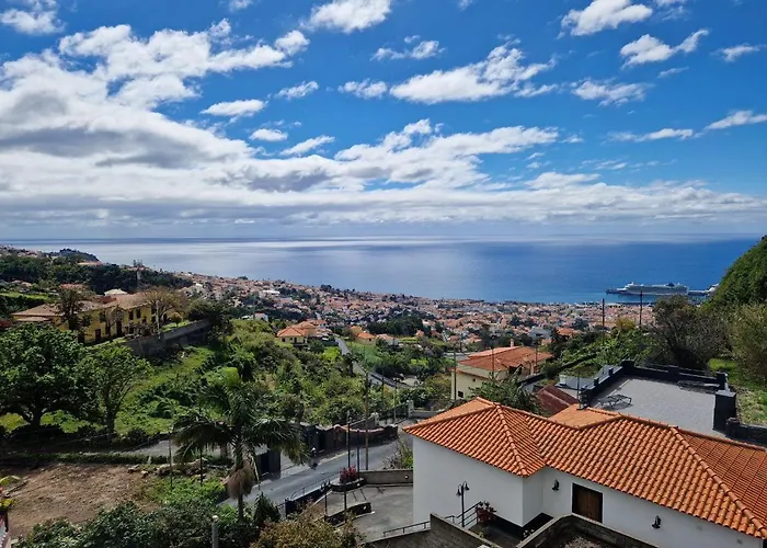 Coliving * Funchal (Madeira)